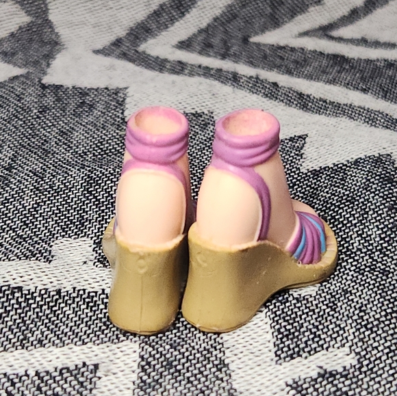 2005 Miami Getaway Chelsea Mattel My Scene Doll Purple & Blue Shoes Heels Wedges - Picture 4 of 6